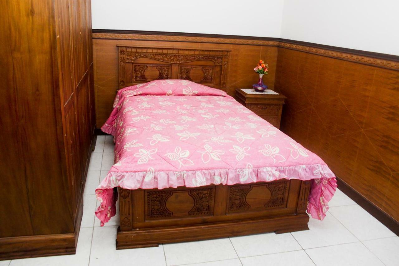 Hotel Wiwi Perkasa 2 Indramayu Экстерьер фото